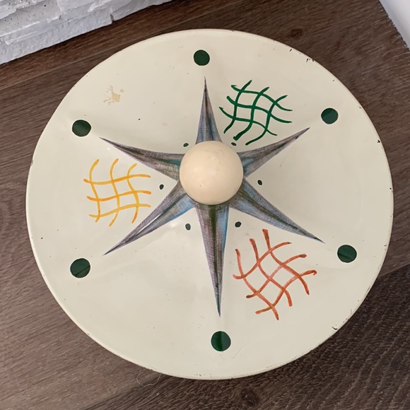 Vintage carrousel cookie tin - Picture 2 of 9